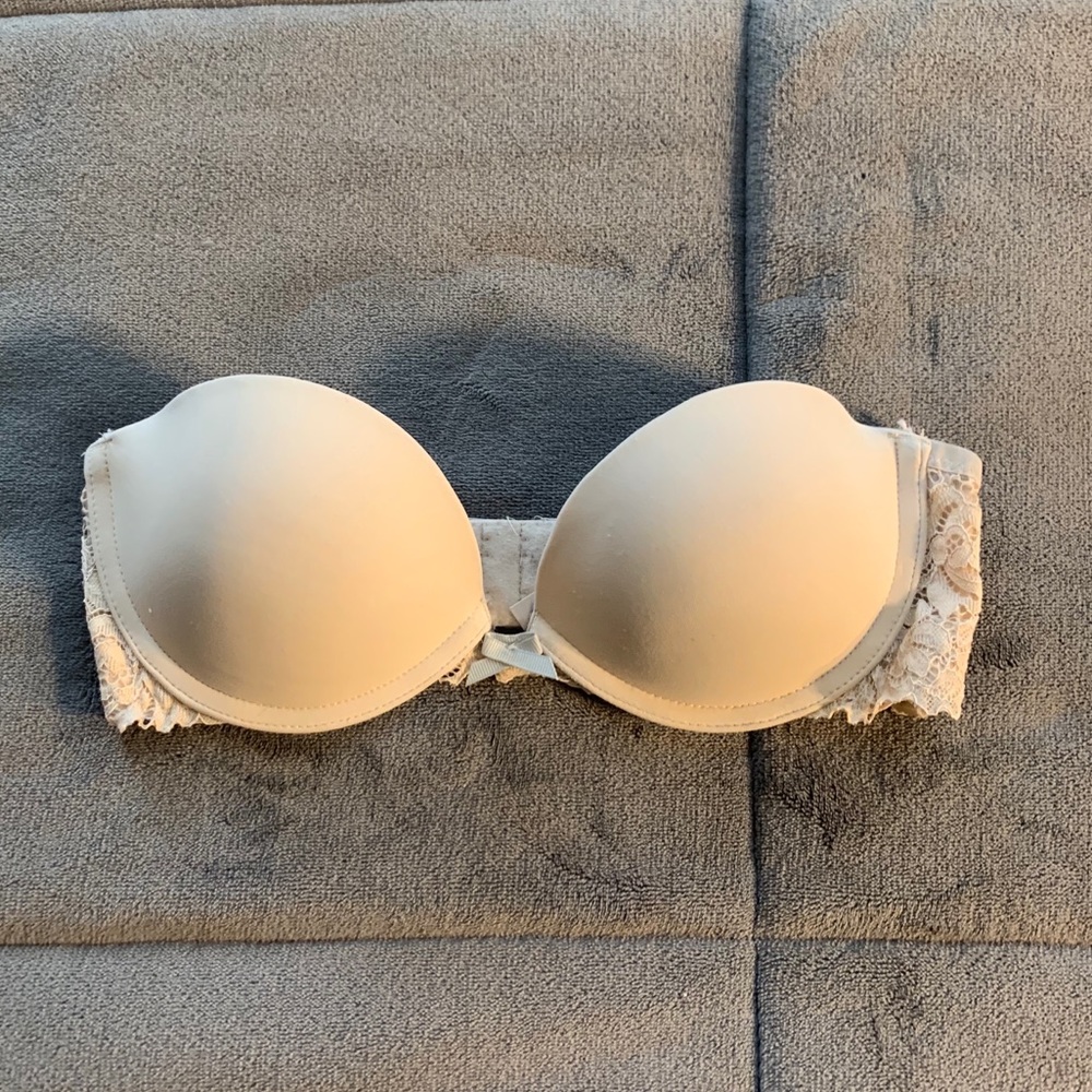 Nude Bra-Removable Straps